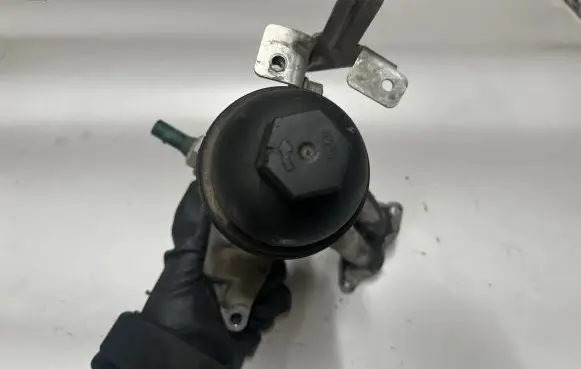 Audi A8 S8 D4 4H Oil filter mounting bracket 079115401AA