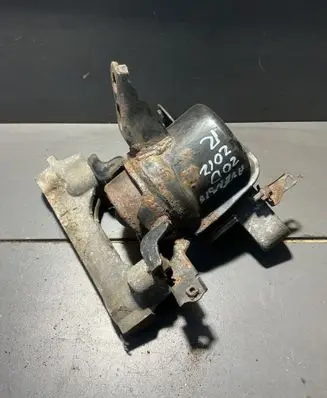 Toyota Avensis T270 Engine mount bracket 