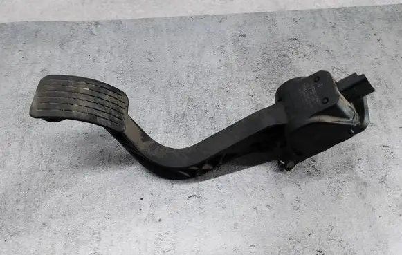 Citroen Berlingo Accelerator throttle pedal 9684834480