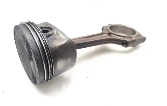 Opel Adam Piston with connecting rod 