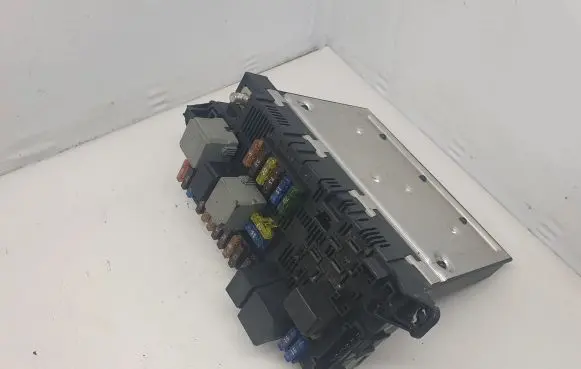 Mercedes-Benz E W211 Fuse module 2115459001