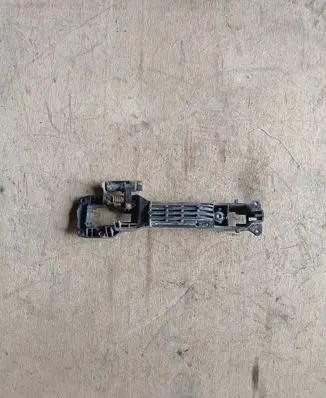Suzuki SX4 Front door exterior handle