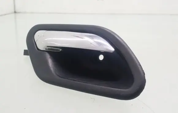 BMW 5 E39 Front door interior handle 8226050
