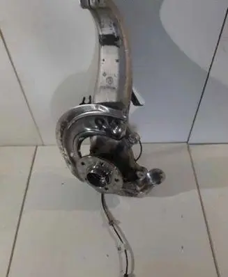 BMW iX Rear wheel hub