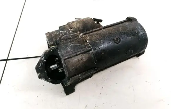 Renault Scenic I Starter motor D7R25