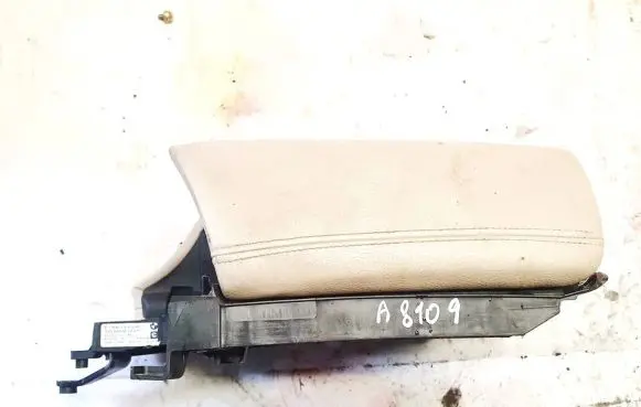 BMW 5 GT F07 Armrest 03f10100151