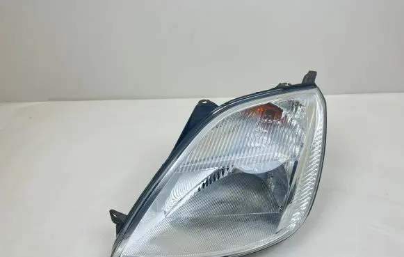 Ford Fiesta Headlight/headlamp 2S6X13W030DE