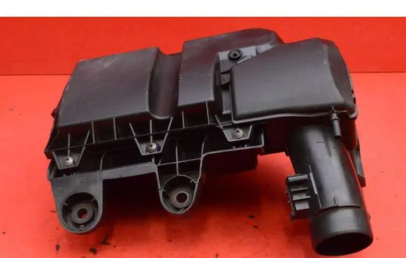 Peugeot 5008 Air filter box 9828002080