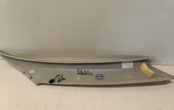 Citroen C4 Grand Picasso (D)pillar trim (top) 9677048177 9801680577 97627A1