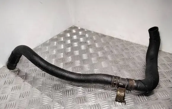 Mazda CX-7 Engine coolant pipe/hose
