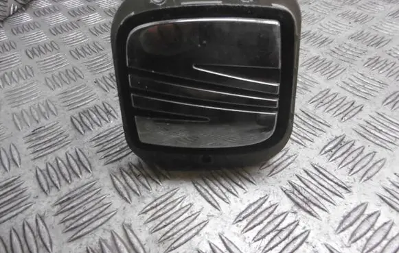 Seat Ibiza II (6k) Tailgate opening switch 
