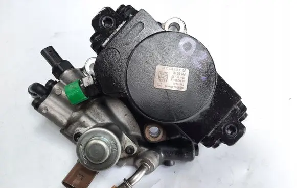 Mercedes-Benz GLE (W166 - C292) Fuel injection high pressure pump A6510702801