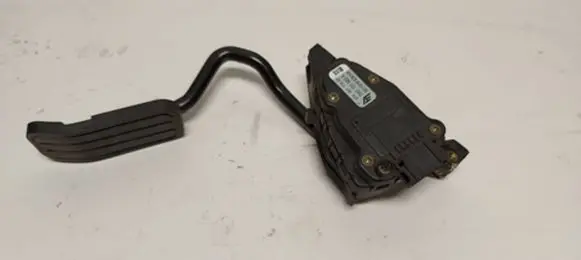 Volkswagen Sharan Accelerator throttle pedal 6PV00777003 98VW9F836AB
