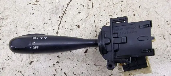Toyota Yaris Indicator stalk 173648