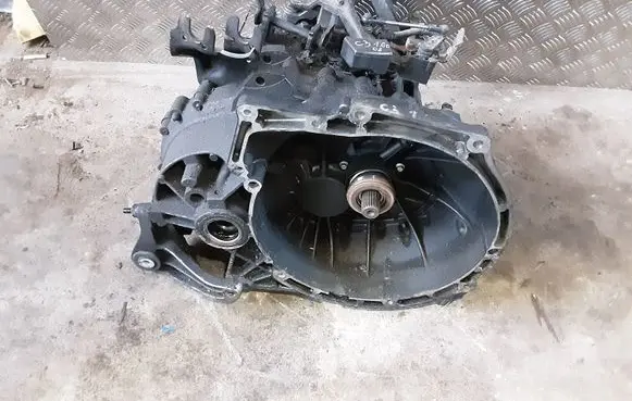 Volvo C30 Manual 5 speed gearbox 3M5R7F096YE