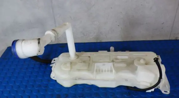 Toyota ProAce City Windshield washer fluid reservoir/tank 9817269880 9817300980 A006AC01