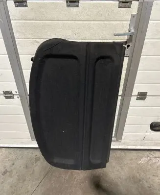 Parcel shelf