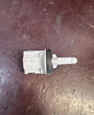 Volkswagen Touran I Interior temperature sensor 1K0907543A