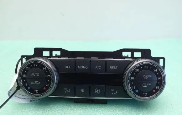 Mercedes-Benz C W204 Climate control unit 2048308385 A2C53282584
