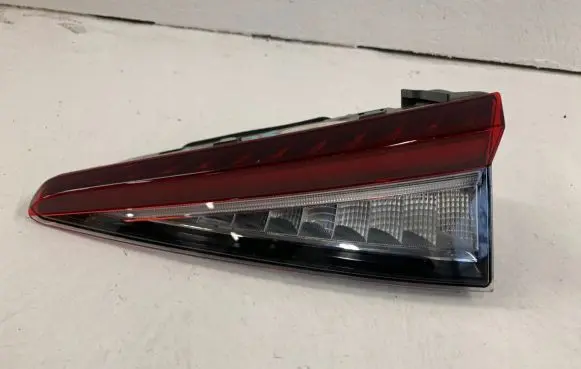 Skoda Enyaq iV Tailgate rear/tail lights