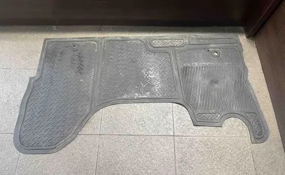 Iveco Daily 5th gen Interior carpet 2994930