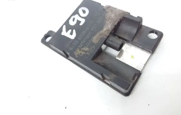 BMW 3 E90 E91 Bluetooth antenna 6928461