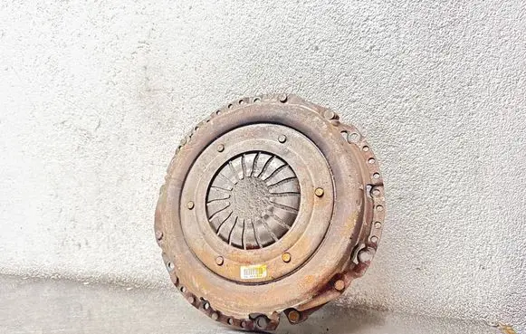 Opel Insignia A Pressure plate 55581279