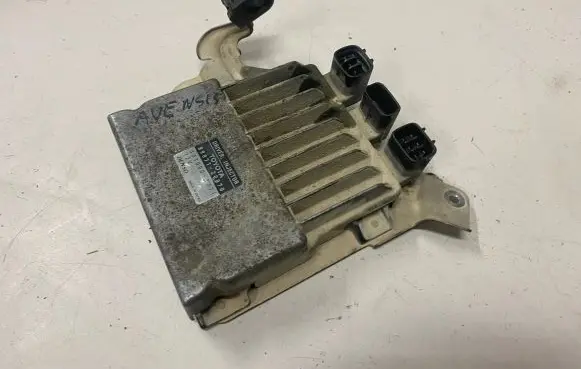 Toyota Avensis T250 Fuel injection control unit/module 8987120070 1310001371