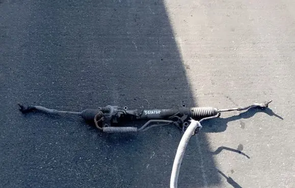 Toyota Corolla Verso E121 Steering rack