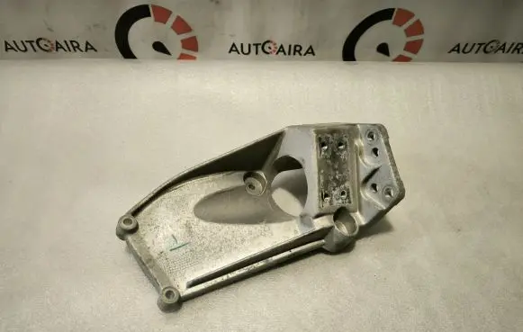 Volvo XC60 Engine mounting bracket 32202602