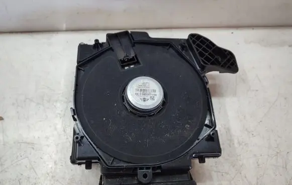 Mini Cooper Countryman R60 Subwoofer speaker 9800511