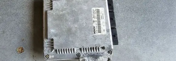 Renault Laguna II Engine control unit/module 8200211711 0281010637 8200085386