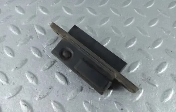 Tailgate opening switch