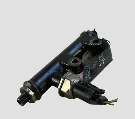 Jaguar S-Type Fuel main line pipe