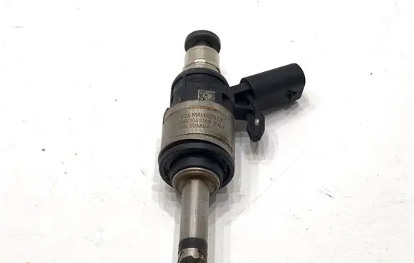 Seat Leon (5F) Fuel injectors set 06K906036N