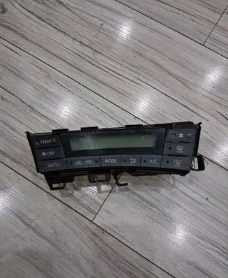 Toyota Prius (XW10) Climate control unit 75D726