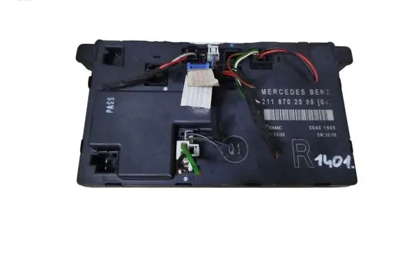 Mercedes-Benz E W211 Door control unit/module 2118702085