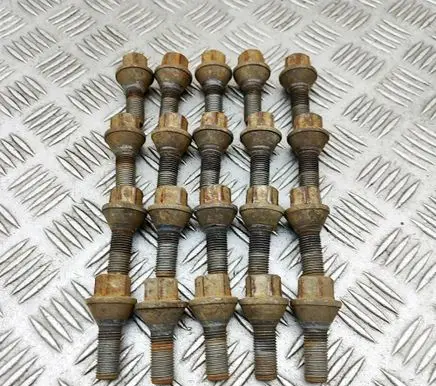 Opel Vivaro Nuts/bolts 93461087