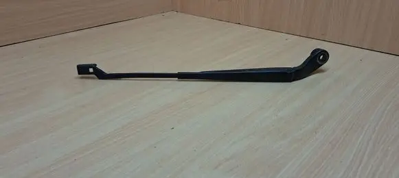 Citroen DS5 Front wiper blade arm 9807487780