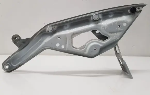 Renault Twingo III Fender mounting bracket 631476725R 631471566R