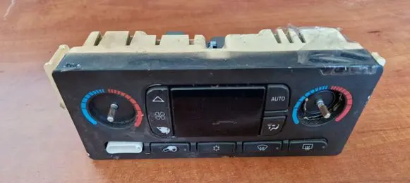 Chevrolet Tahoe Climate control unit 15185639