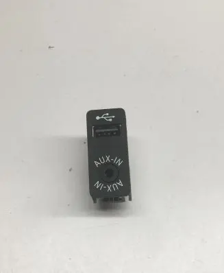 BMW M4 F82 F83 AUX in-socket connector 9229246 84109229246