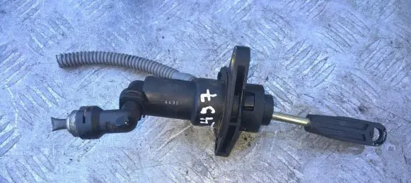 Mitsubishi Colt Clutch master cylinder A4542900004