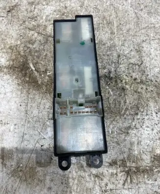 Nissan Almera Tino Electric window control switch