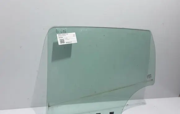 Renault Zoe Rear door window glass 823012978R