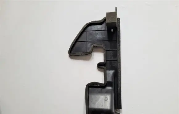 Nissan Rogue Intercooler air guide/duct channel 215594BA0A 215595HA0A
