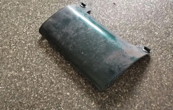 Mitsubishi Space Gear Front tow hook cap/cover MR304857