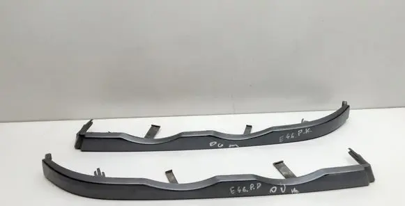 BMW 3 E46 Under headlight/headlamp trim 8208482 8208481
