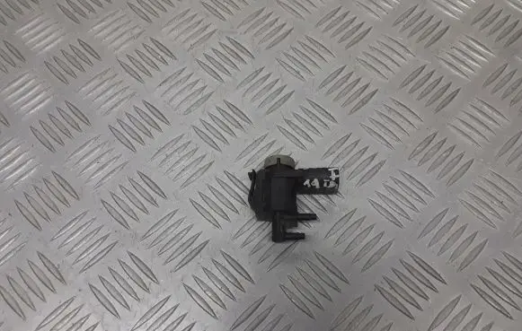 Skoda Octavia Mk1 (1U) Valve vacuum 1J0906283C