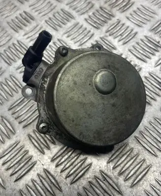 Audi A6 S6 C5 4B Vacuum pump